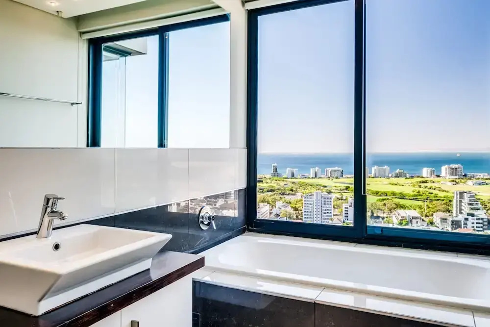 Luxurious Villa w Sea City Views Splendor Views