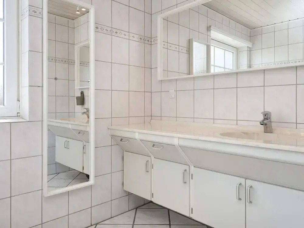Spacious Holiday Home in Hemmet Jutland near Sea