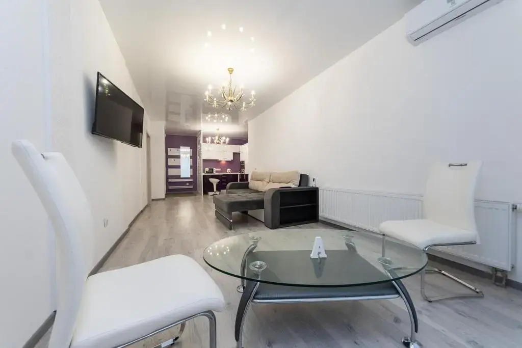 FlatRent Drahomanova 2a, Генератор! ліфти вода опалення