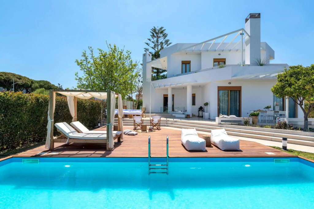 Love White Villa