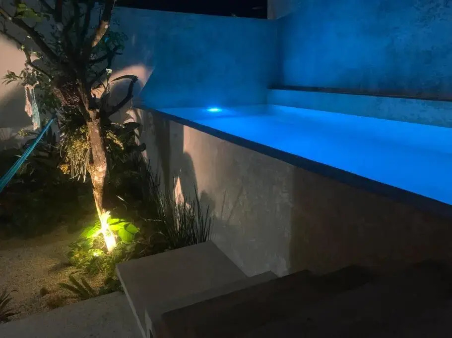 Private Full House with pool and cozy patio
