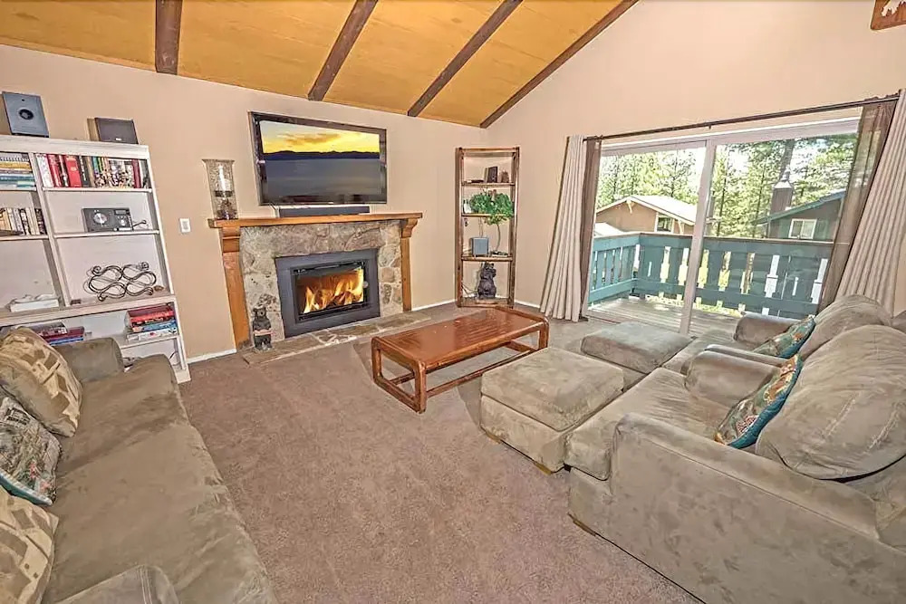1233 Timber Lane 2 Bedroom Home