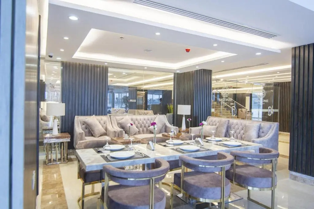 Veliton Hotel