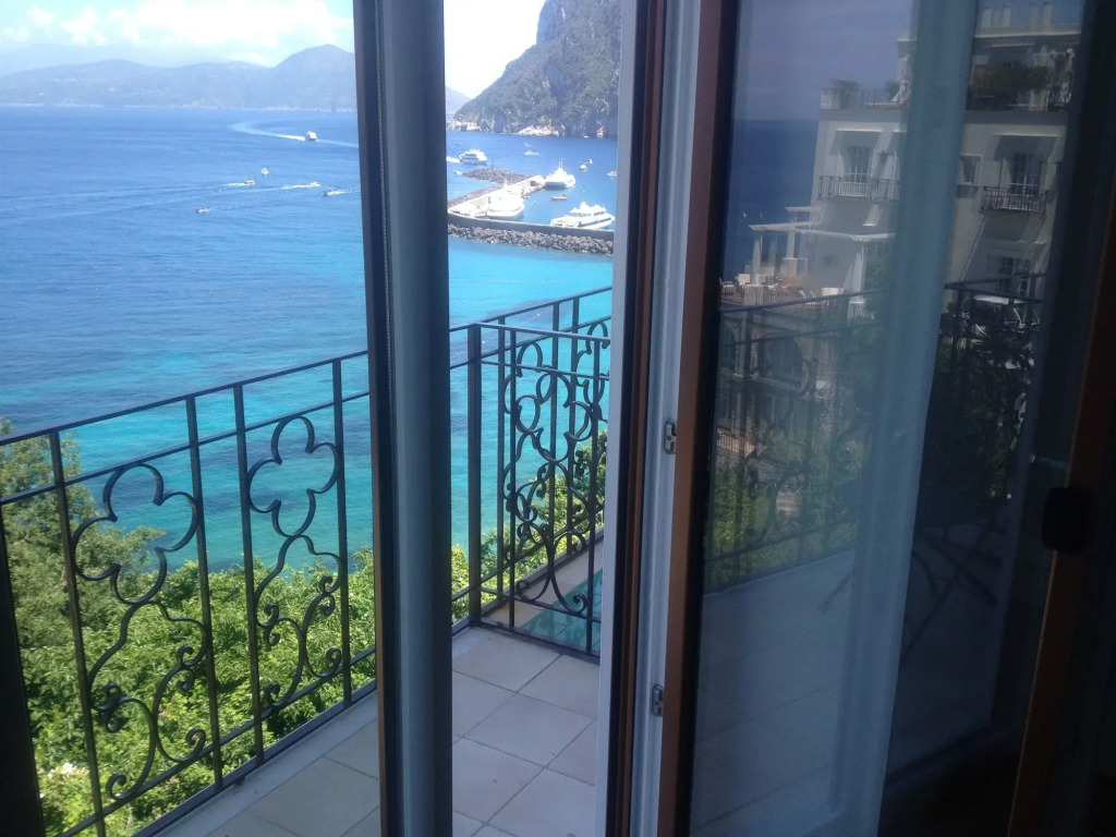 Capri Inn