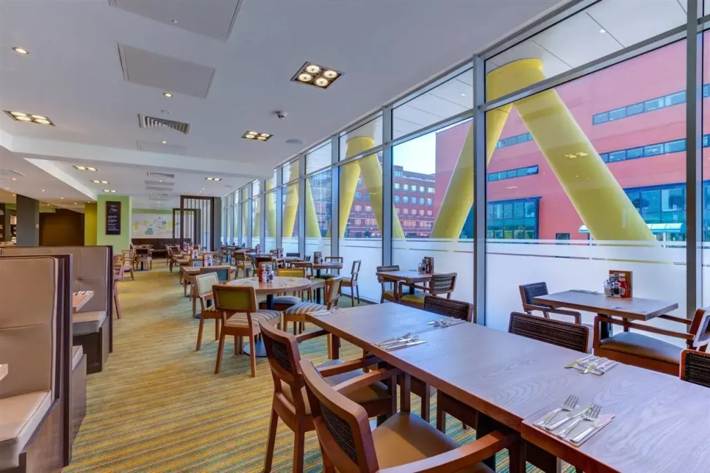 Premier Inn Cardiff Bay