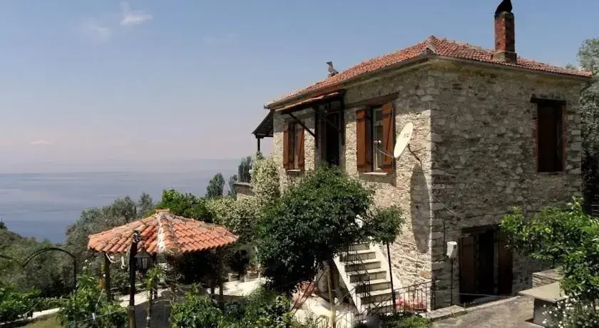 Tsorni Hill Cottage