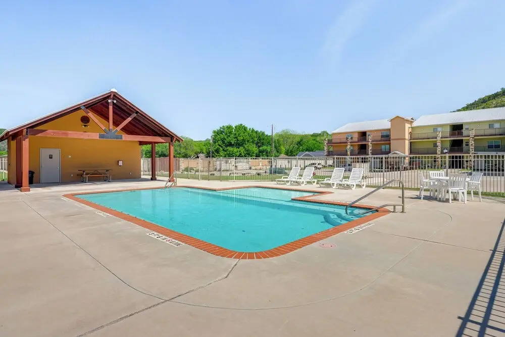 Direct Guadalupe River Access! Hill Country Condo
