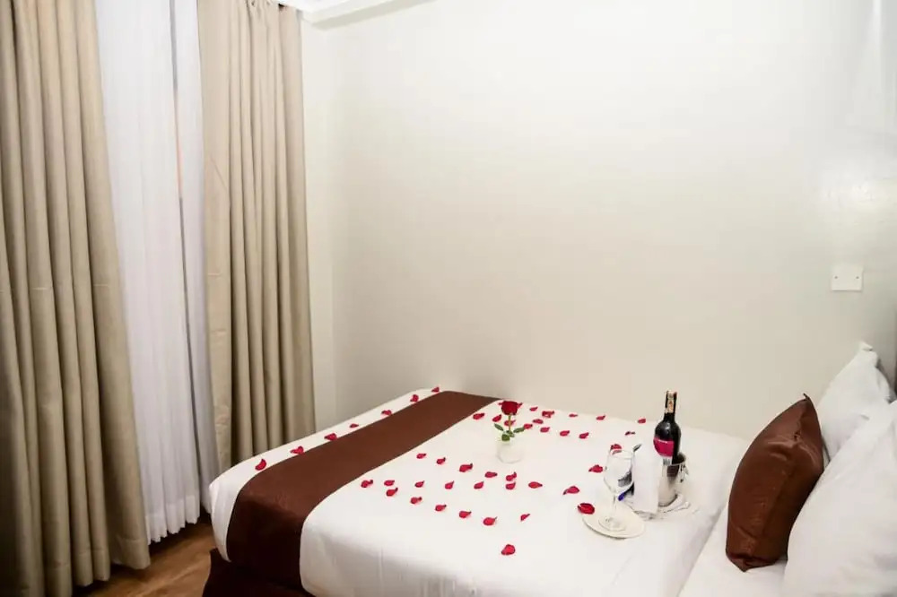 LA BEILA HOTEL MERU