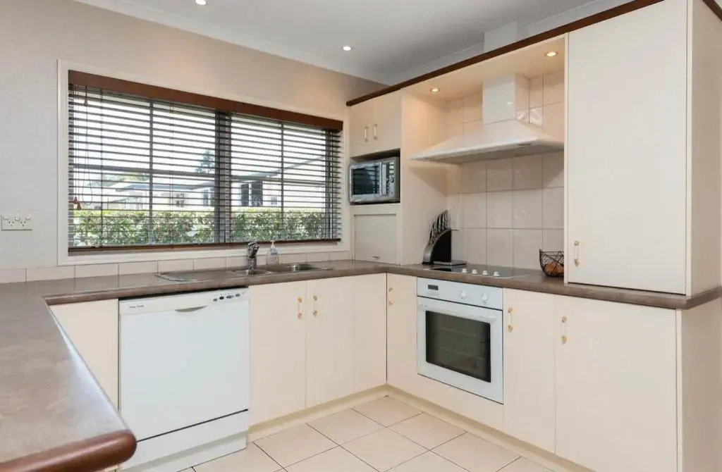 TAURANGA CITY CBD 5TH AVE Elegant Entire Home