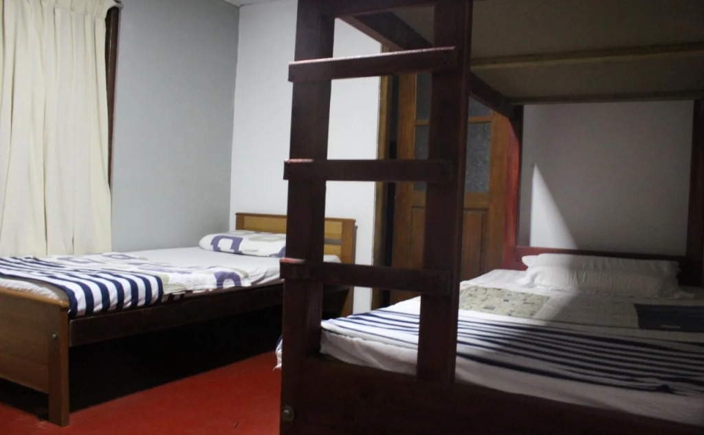 Hi Lanka Backpackers - Adults Only