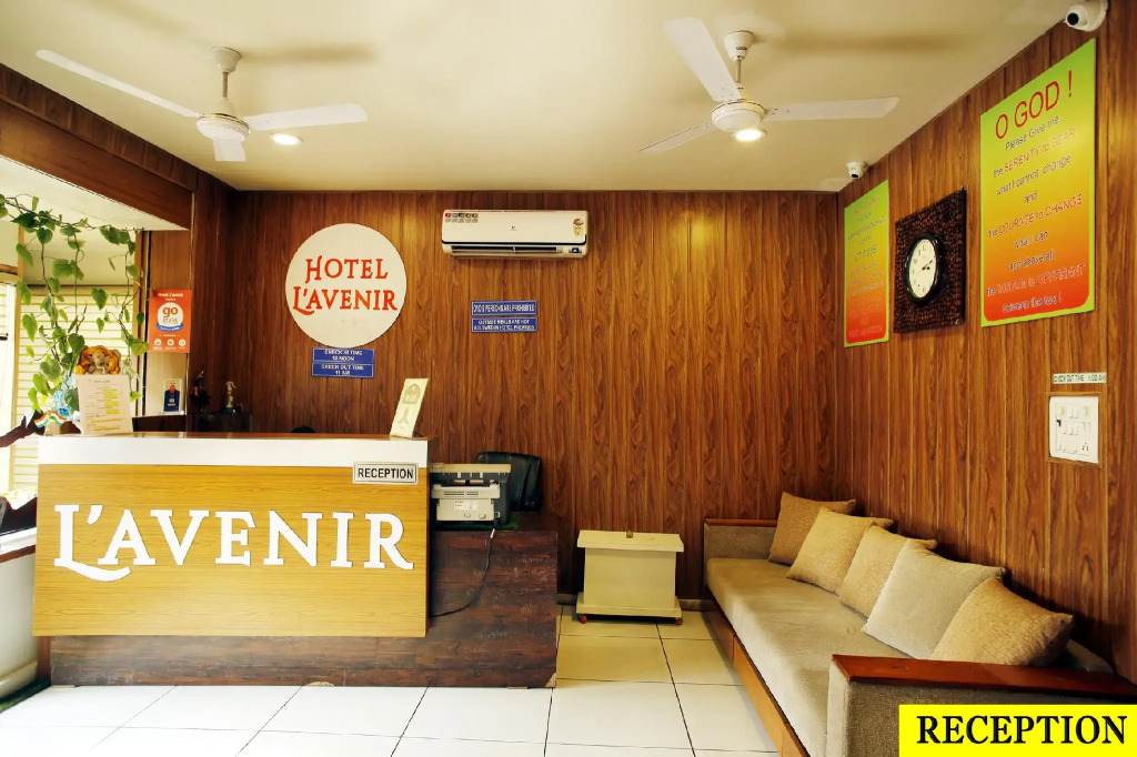 Hotel LAVENIR
