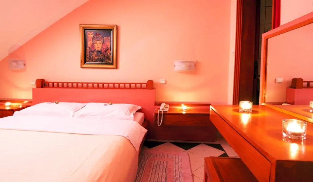 Hotel Eminent