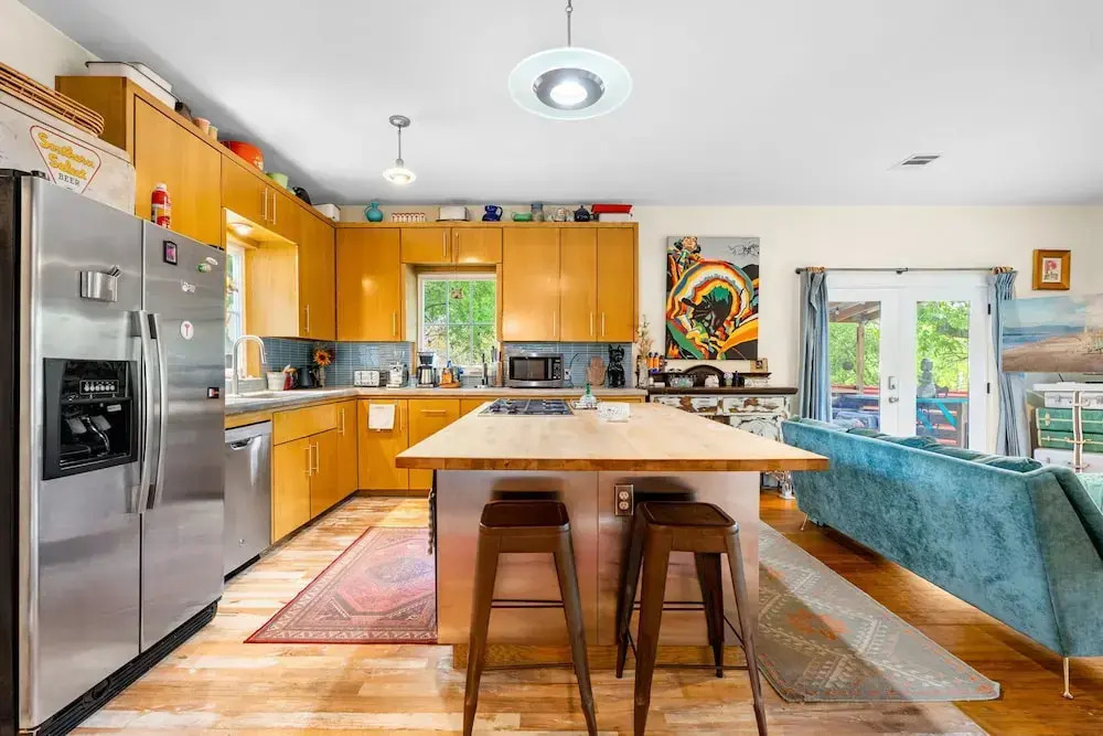 Eclectic 3 Bedroom Block From South Congress!