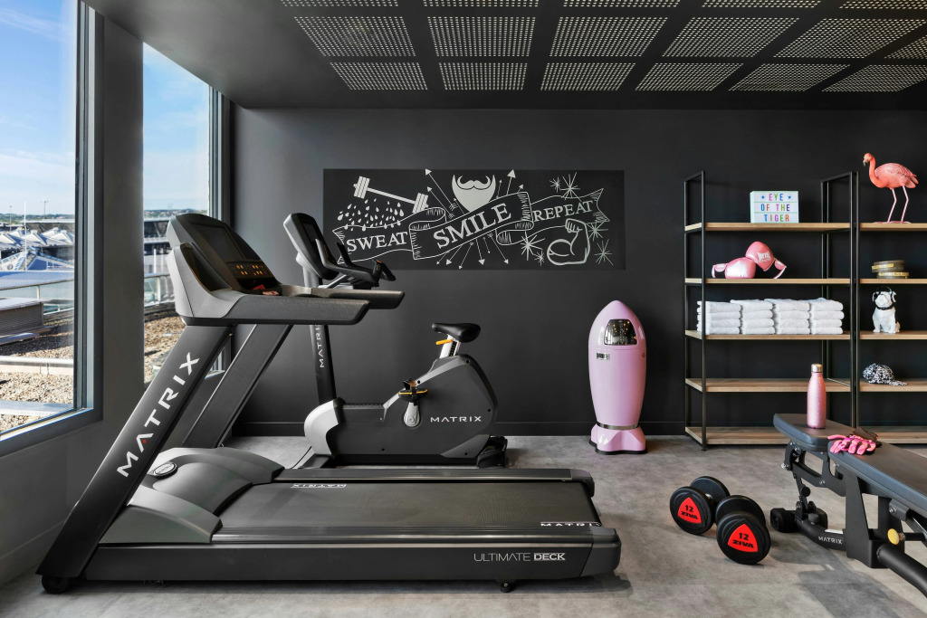 Moxy Lyon Airport