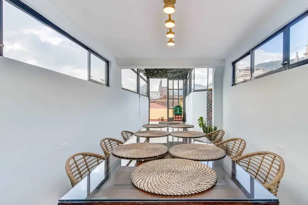 Chic 4BR Getaway in Vibrant La Candelaria