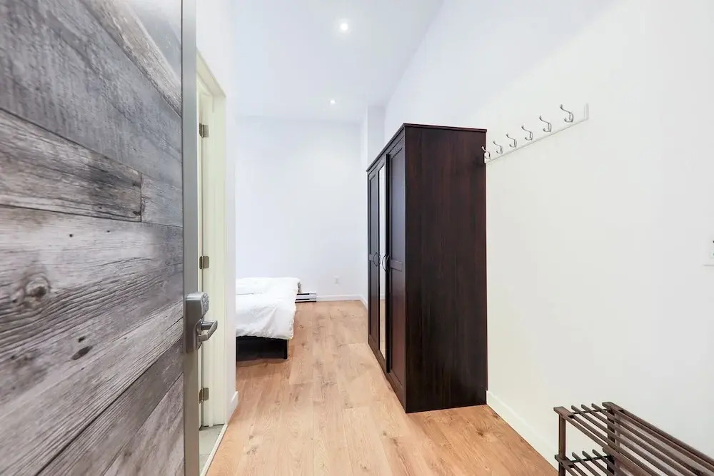 HoMa Homestay Hotel by Olympic Stadium Montreal Auberge-Hostel