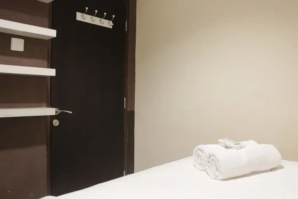 Best Location 2BR Tamansari La Grande Apartment