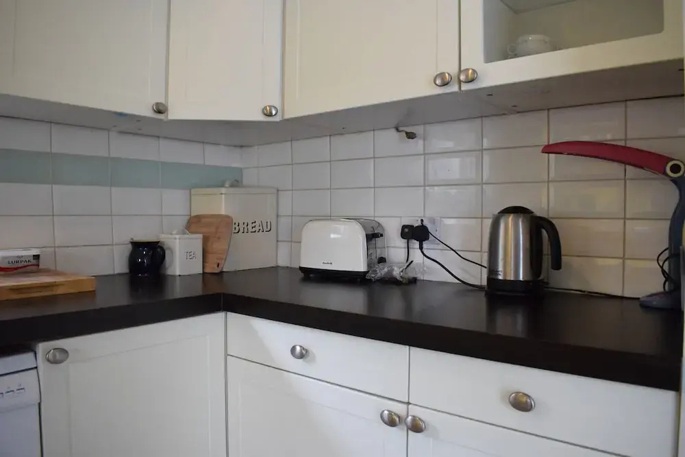Bright 2 Bedroom House in Oxford