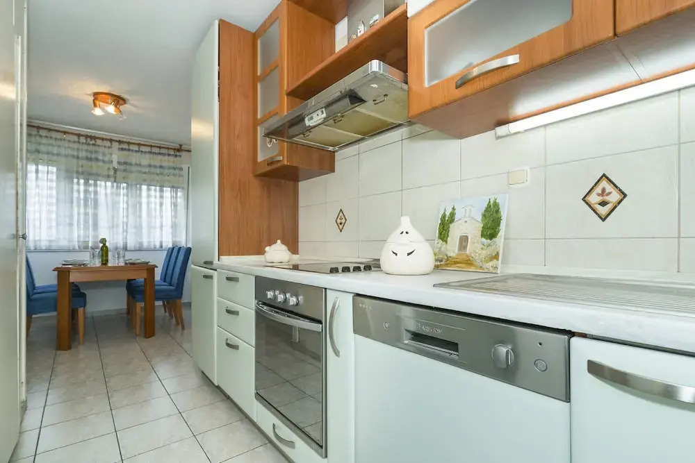 Apt. Near Center With Balcony With the sea View