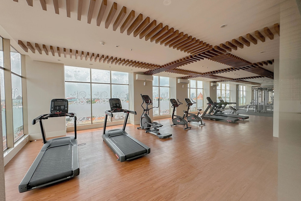 Good And Restful Studio With City View At Trans Icon Surabaya Apartment