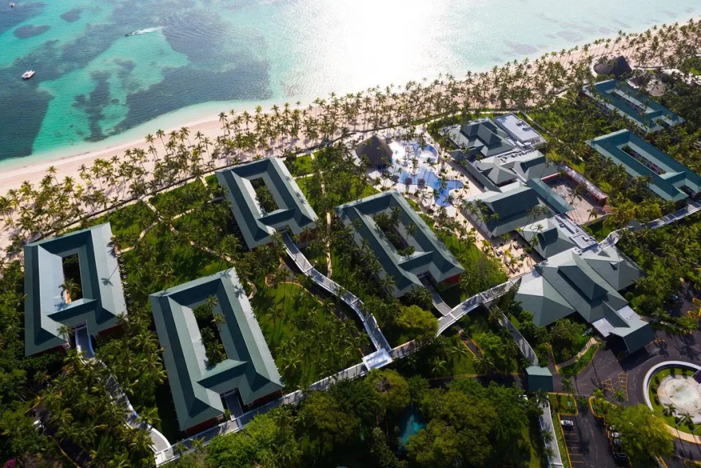 Barcel\u00F3 Bavaro Beach & Convention Center