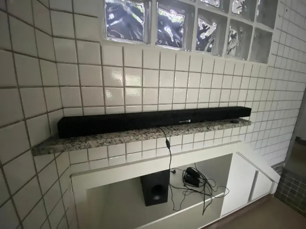 Condomínio com piscina, churrasqueira, sauna e MARINA P LANCHA - WiFi 200Mbps - 1qt e sala com 2 ar condicionados