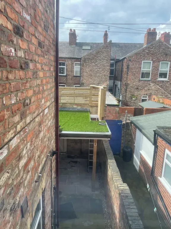 Impeccable 3-bed House in York