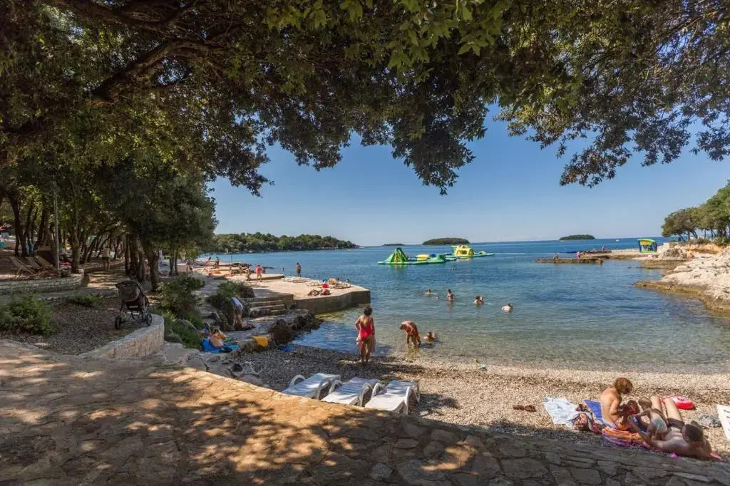 Apartment ANTONIJE with two bedrooms for max 6 person 700 m from beach Funtana