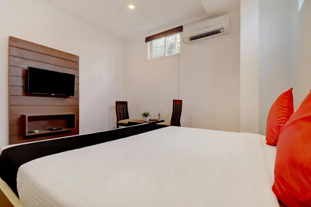 Hotel Sri Udupi Park by OYO Rooms