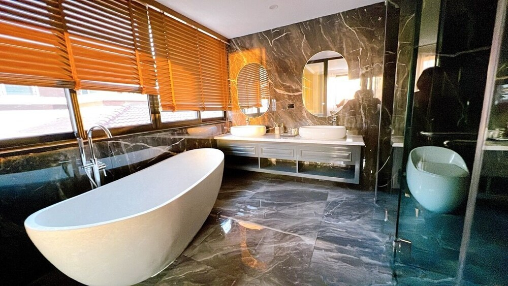 Phoenix Villas Sun Ha Long
