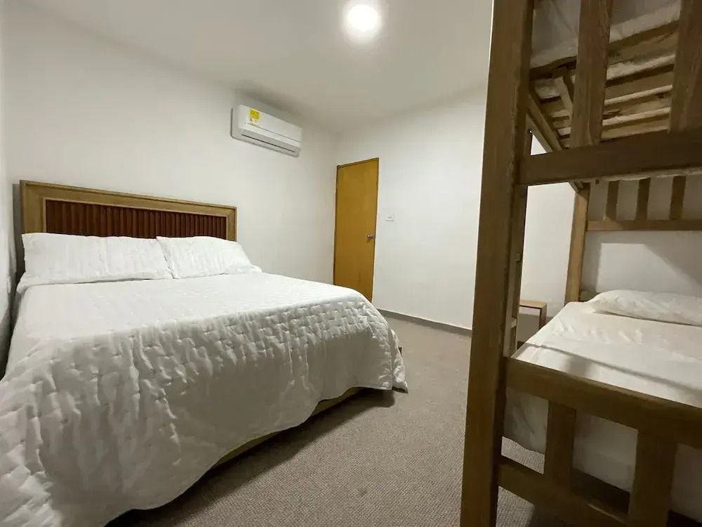 GL Hostal