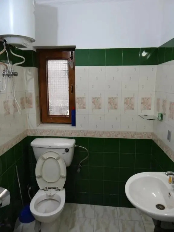 N.Homestay