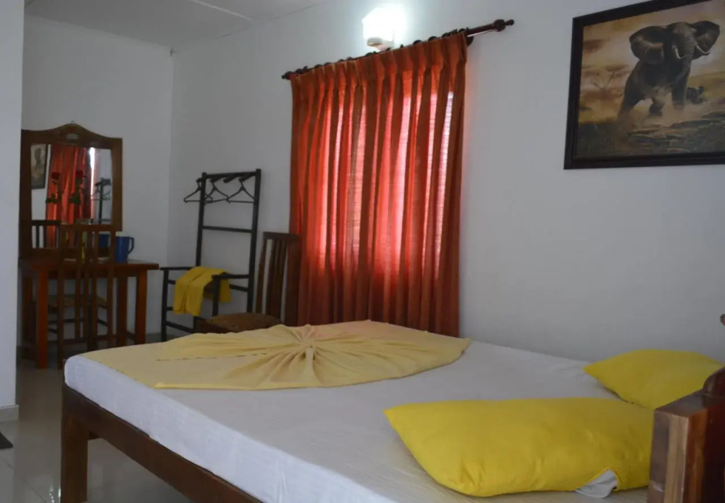 Rosand Waves Hotel