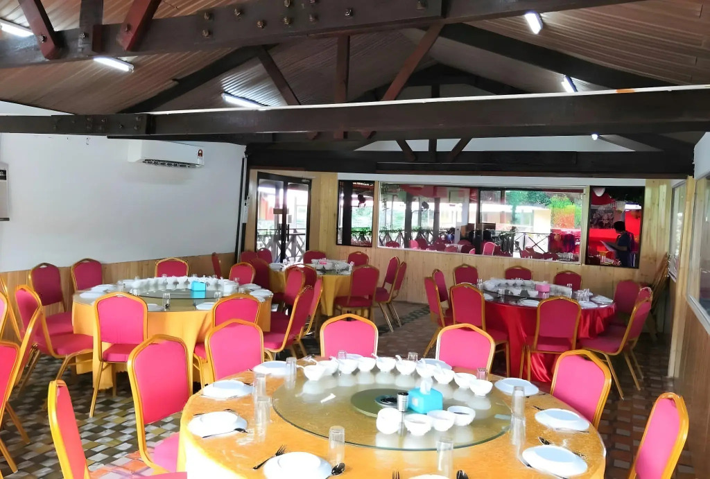 Gayang Friendly Water House Homestay