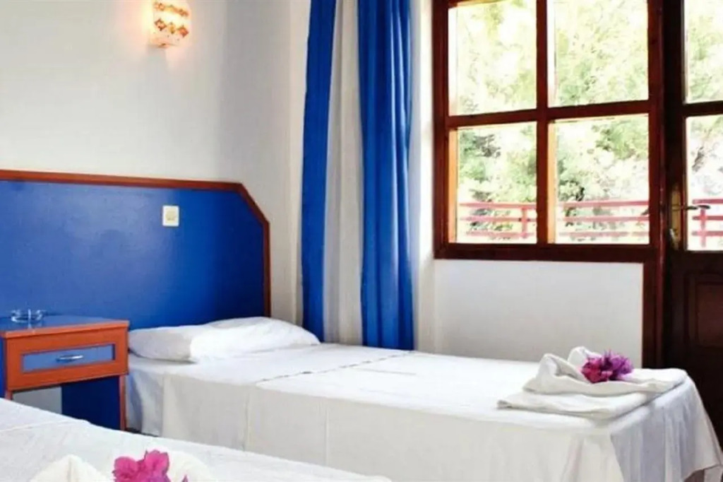 Dilhan Hotel