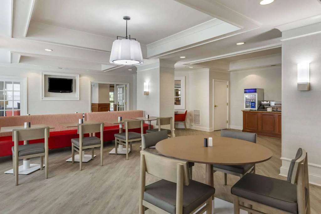 Comfort Inn & Suites Hadley - Amherst