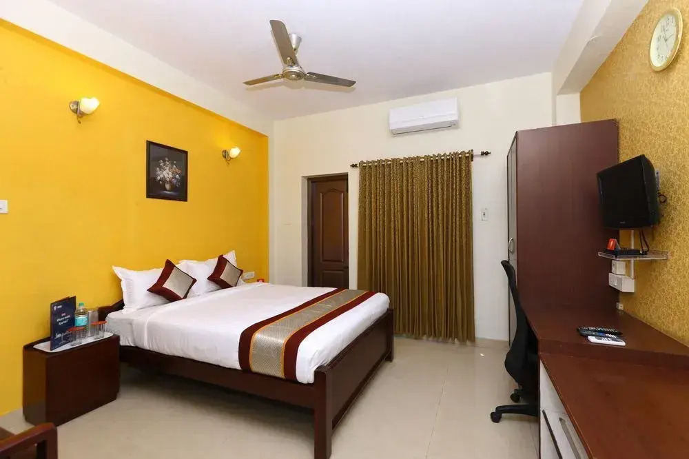 OYO Flagship 475 Audi Nivas, North Usman Road