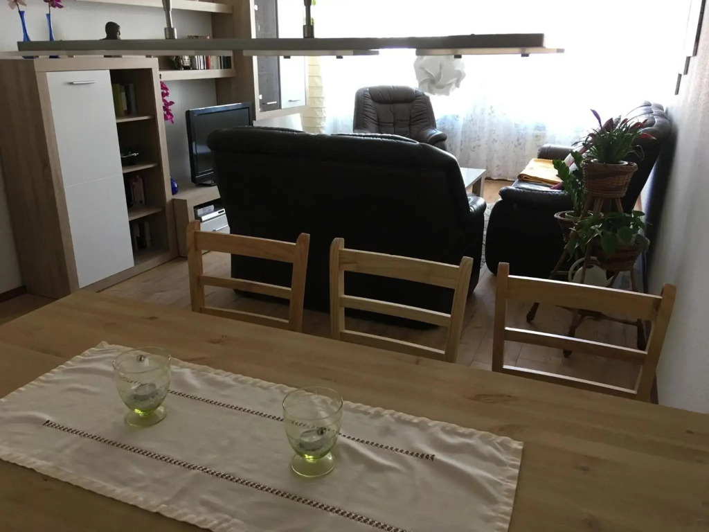 frühsonnige Innenstadt-Vollkomfort-Wohnung