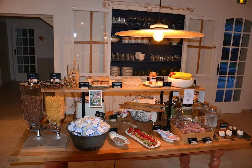 Hôtel La Garrigue & Bar Le Perchoir