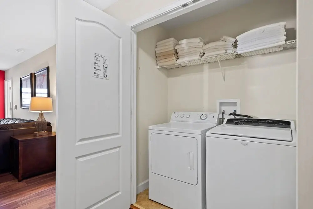 Tr_559r Champions Joy 9 Bedroom Home