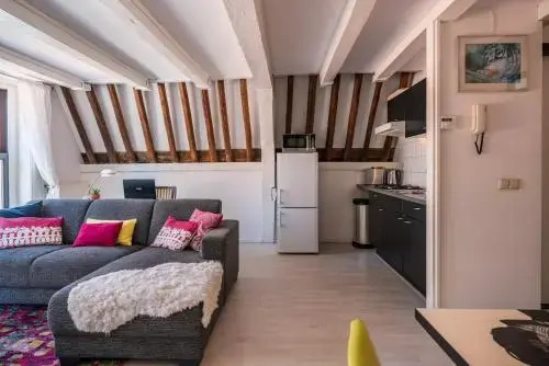 Apartment Step by Step