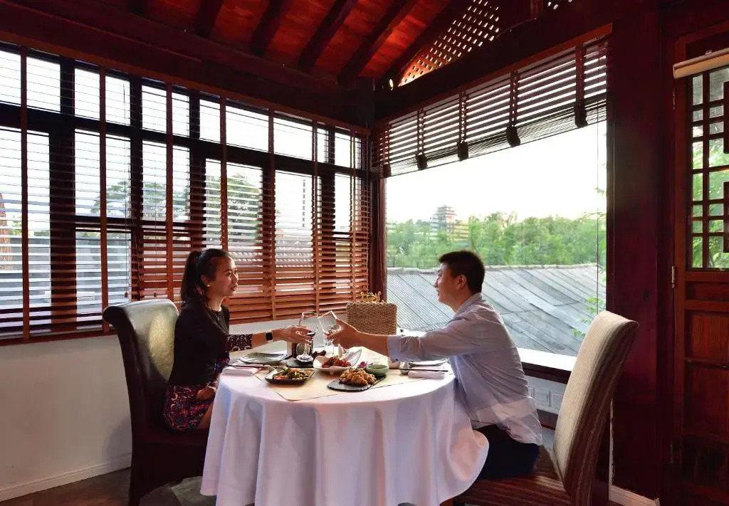 Jingshan Garden Courtyard Hotel Beijing Forbidden City Newly renovated Tianmen Wangfujing Gardenhutong BejjingCourtyard