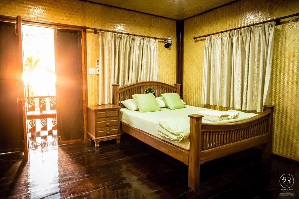 Baan Pak Rim Khong Resort