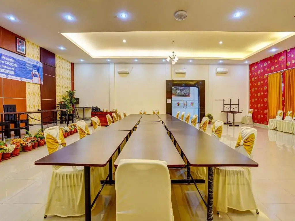 Collection O 91183 Hotel Bahagia Sampang