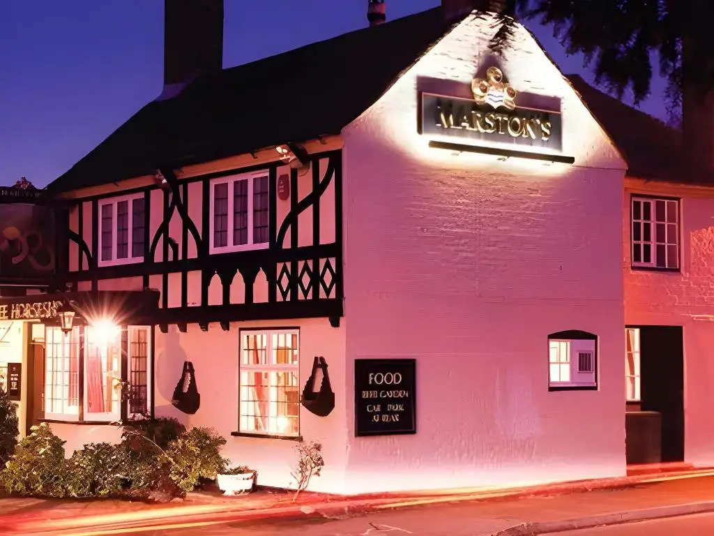 The Three Horseshoes Boutique Rooms