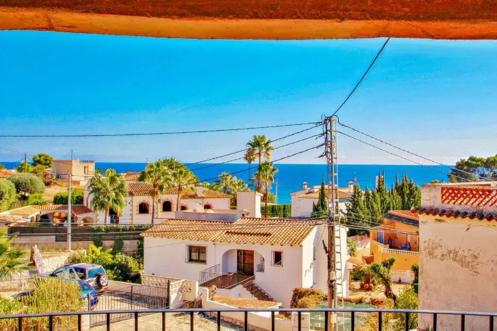 Emilia - holiday home with ocean view and private pool in Benissa