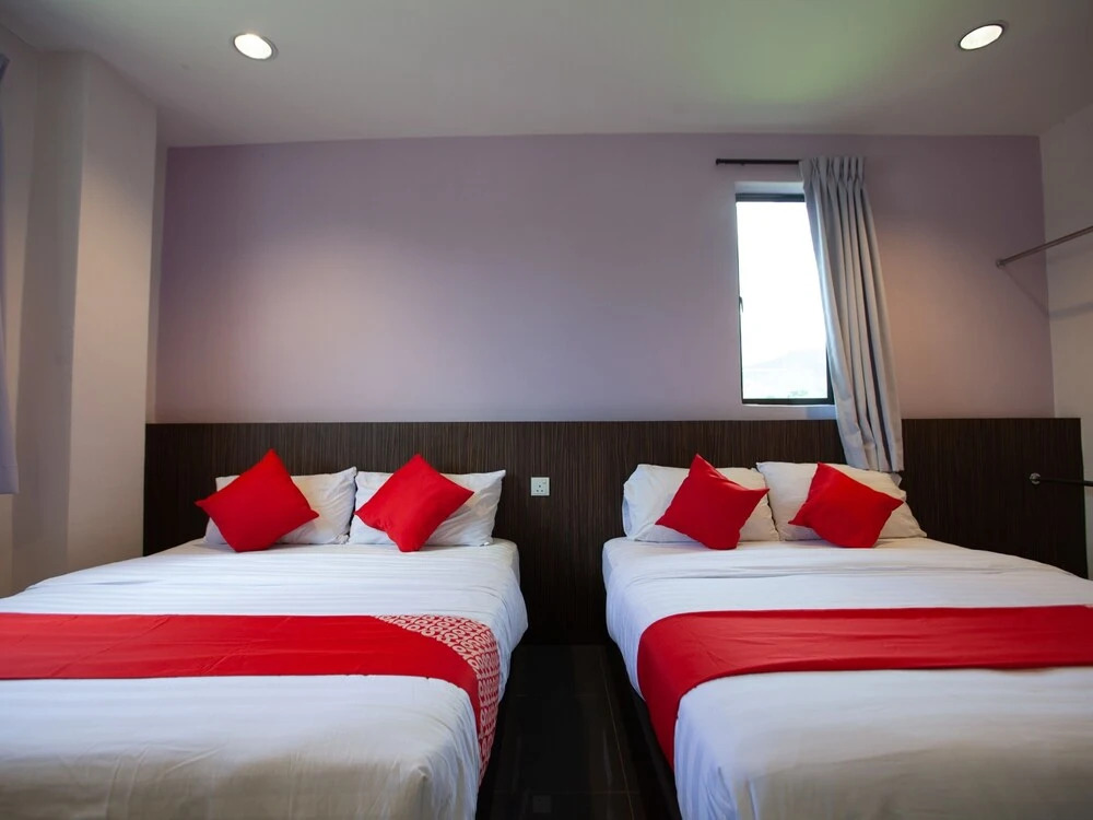 Space Hotel by OYO Rooms