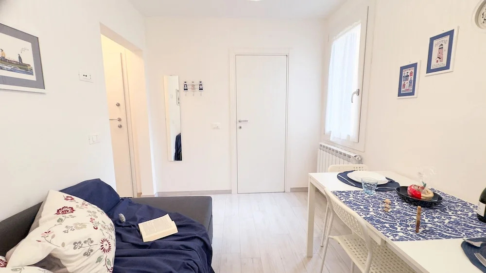 Maison De La Brodeuse by Ca-sa Check