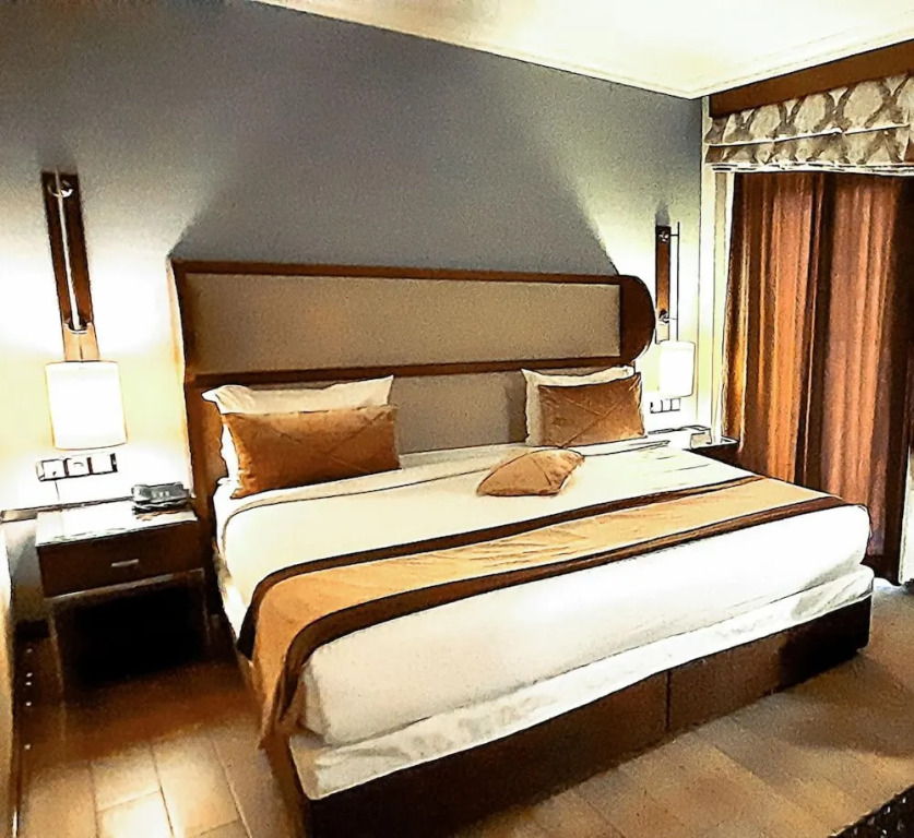 Hotel Azdif