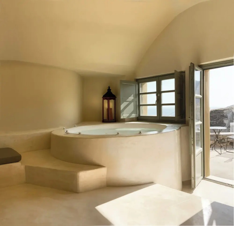 Neema Maison Finikia Santorini